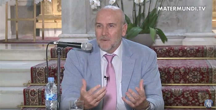 «No puedo negar a quien me salvó» – Alfonso del Corral experimentó la presencia de Dios