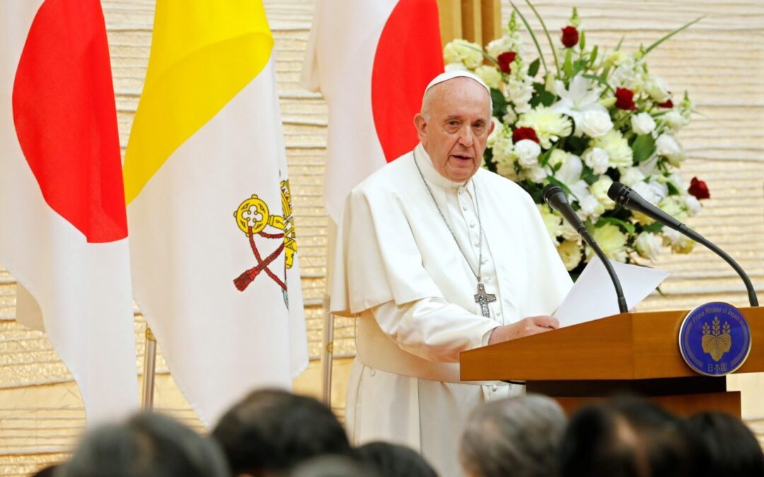 La única arma capaz de garantizar la paz es el diálogo, afirma el Papa en Japón