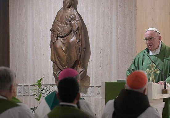 papa_santa marta
