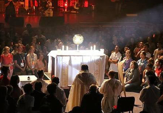 La Comunión Espiritual, gran «hallazgo» del confinamiento, explicada por el teólogo Pablo Cervera
