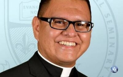 Miguel era testigo de Jehová, hoy es diácono y pronto sacerdote: la clave, una foto de Juan Pablo II