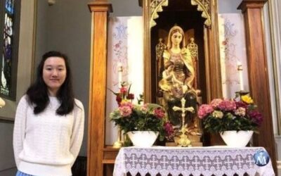 Era atea y sufrÃa gran una crisis: un Ave MarÃa cantado tocó su alma y recientemente se bautizó