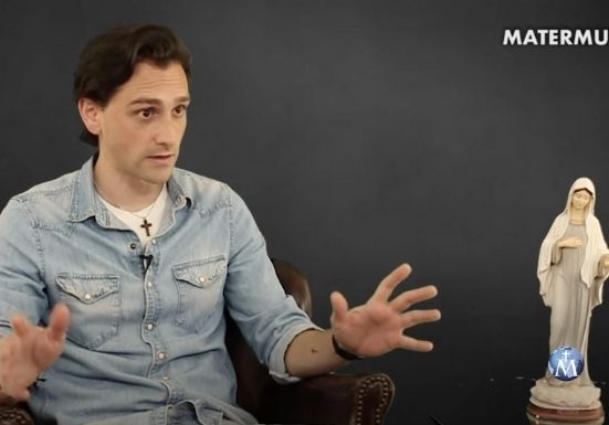 De no conocer la fe, a bautizarse de mayor y vivir como ‘youtuber’ su vocación profesional