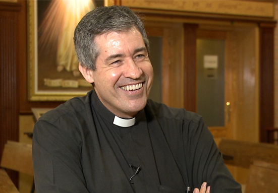 «Dios es el único capaz de hacerte resurgir con un proyecto más maravilloso que el tuyo» – P. Rafael Pérez Huete