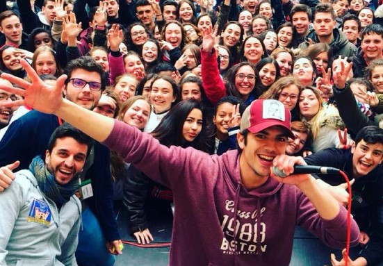 Grilex: Su rap en otro tiempo agresivo llega hoy a miles de jóvenes con las letras que le dicta Dios