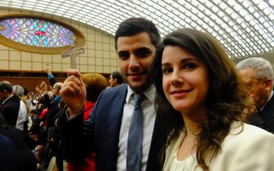 «Desde la Cruz se ve mejor que solo Dios basta» – Testimonio de Raquel y Adrián, familia en misión «ad gentes»