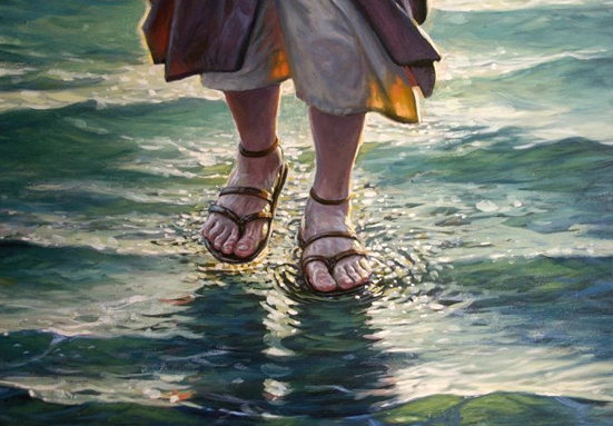 Solo podrás «caminar sobre las aguas» si fijas tu mirada en Jesucristo – Padre Valentín