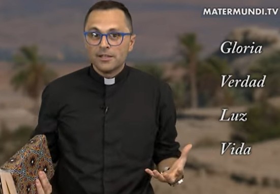 ¿Para qué se hizo hombre Dios? Estrenamos serie con el padre Valentín