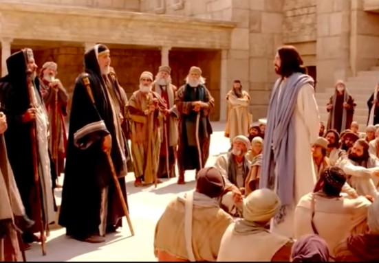¿Sabes qué hizo Jesús para que le quisieran apedrear? Ponerte a ti en el centro de Su vida