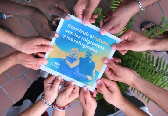 Cáritas destina 1,2 millones de euros para acompañar migrantes en situación irregular, cuando «el sistema las convierte en invisibles»