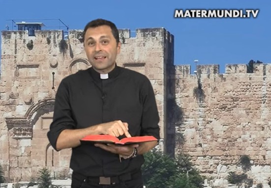 Esta sociedad es de las más pobres de la Historia, porque la mayor pobreza es no tener a Dios