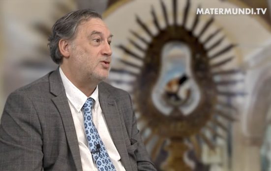 Milagros eucarísticos, señales de la presencia real de cristo. Un itinerario para conocer su contexto histórico y venerarlos.